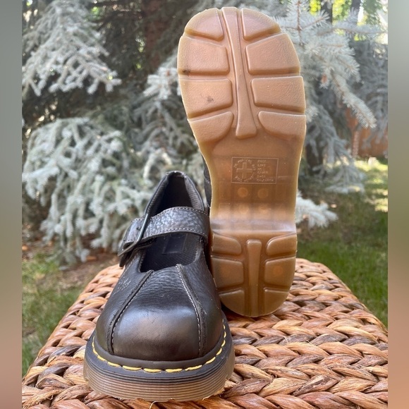 Dr Martens 12277 Black Leather Chunky Gum Sole Y2K Boho Platform Mary Janes 10.5 - Picture 11 of 12